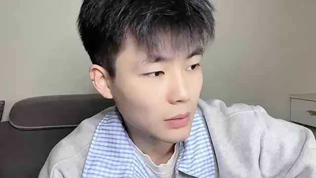 xiaoyang5200 online show from 11-12-25, 01:59