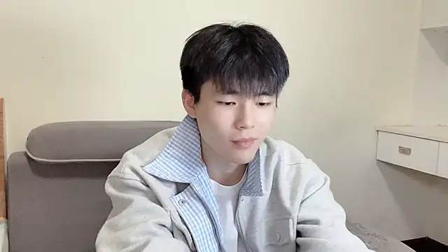 xiaoyang5200 online show from 12-04-25, 02:49