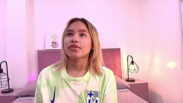 CamiilaGlow online show from 09-19-25, 02:32