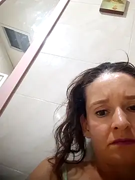 Snapshot of _anita_rojas chatting on 10-04-25, 12:34  anita rojas online show from 10-04-25, 12:34