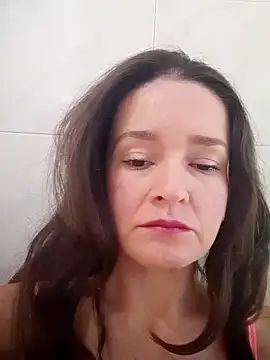 Snapshot of _anita_rojas chatting on 10-04-25, 01:56  anita rojas online show from 10-04-25, 01:56