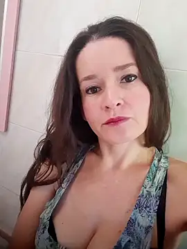 Snapshot of _anita_rojas chatting on 10-16-25, 02:36  anita rojas online show from 10-16-25, 02:36