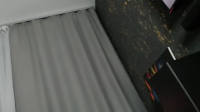 Snapshot of you_touch_me_now_today chatting on 10-29-25, 01:21 you touch me now today online show from 10-29-25, 01:21