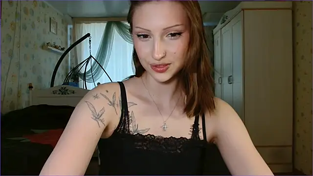 RuxaShade online show from 03-11-26, 10:42