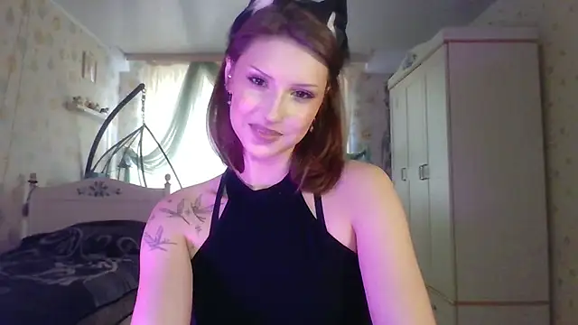 RuxaShade online show from 10-31-25, 11:29