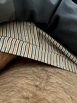 Snapshot of raptozan chatting on 11-17-25, 09:46 raptozan online show from 11-17-25, 09:46