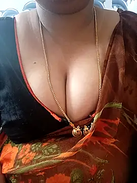 Snapshot of Geetha227 chatting on 05-01-26, 02:27 Geetha227 online show from 05-01-26, 02:27