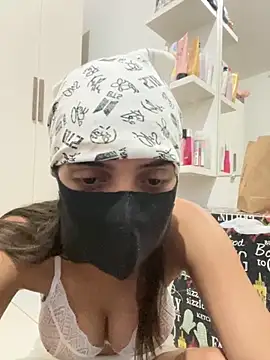 Bandidasexy22 online show from 10-11-25, 08:43