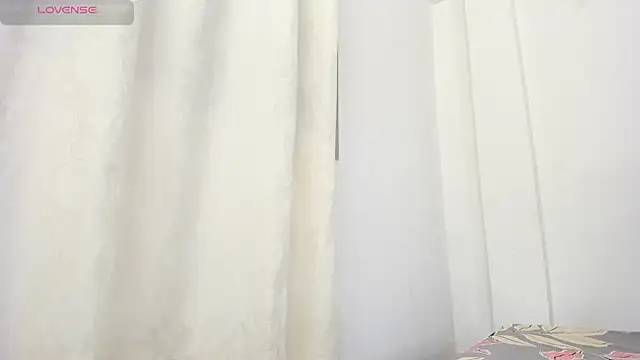 Ebony danik online show from 11-20-25, 11:25