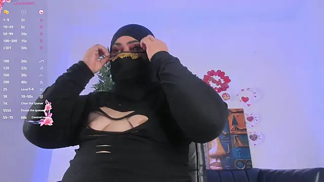 Snapshot of samanee_konn chatting on 05-28-26, 11:54 samanee konn online show from 05-28-26, 11:54