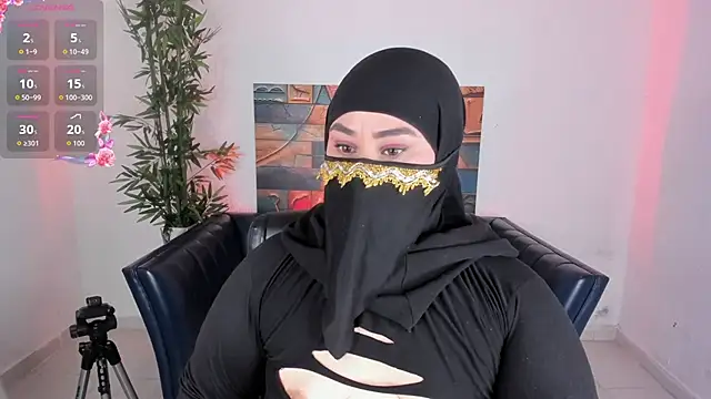 samanee konn online show from 12-22-25, 07:03