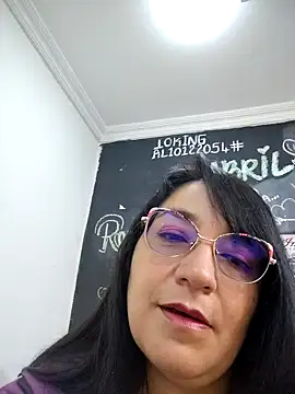 Snapshot of MAFE__29 chatting on 09-19-25, 02:32 MAFE 29 online show from 09-19-25, 02:32