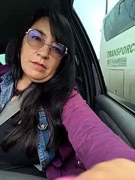 Snapshot of MAFE__29 chatting on 10-27-25, 12:17 MAFE 29 online show from 10-27-25, 12:17