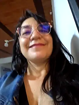 Snapshot of MAFE__29 chatting on 10-24-25, 11:59 MAFE 29 online show from 10-24-25, 11:59