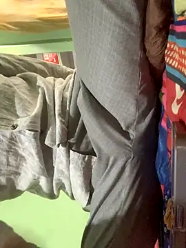 uniquesexyboy5689 online show from 10-10-25, 05:52