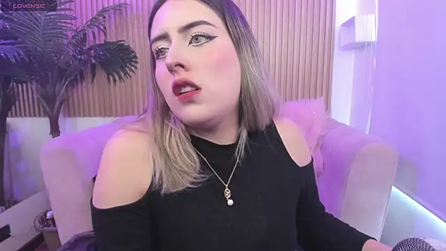 Jenny Wolridge  online show from 10-30-25, 07:44