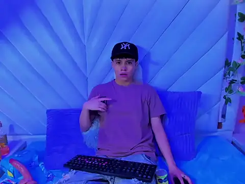 Bruno Cruzz online show from 10-16-25, 02:31