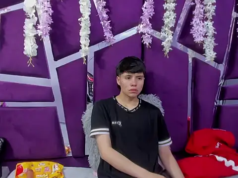 Bruno Cruzz online show from 12-20-25, 02:25