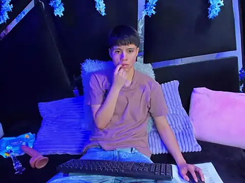 Bruno Cruzz online show from 10-15-25, 01:59