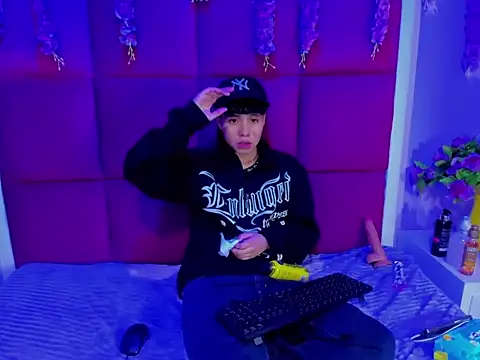 Bruno Cruzz online show from 10-04-25, 02:24