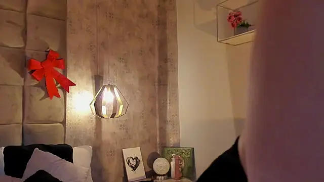 Sky Junne online show from 12-03-25, 05:45