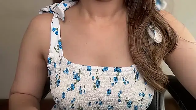 Snapshot of akankshapuri chatting on 06-20-26, 03:44 akankshapuri online show from 06-20-26, 03:44