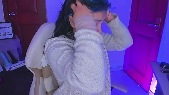 sophiievv online show from 02-05-26, 08:04