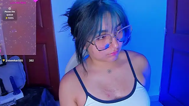 sophiievv online show from 02-12-26, 07:19