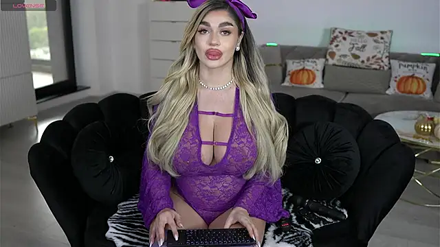 Ellyxxxelly online show from 11-07-25, 12:31