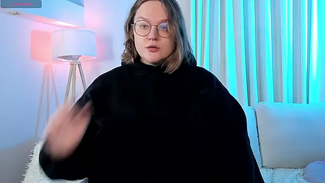 Alissa S online show from 11-11-25, 04:24