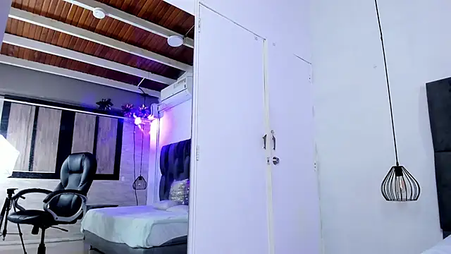 AfroditaLeclair online show from 11-09-25, 01:37