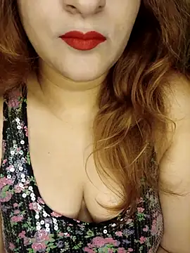 Snapshot of Queen-kohinoor chatting on 10-01-25, 10:13 Queen-kohinoor online show from 10-01-25, 10:13