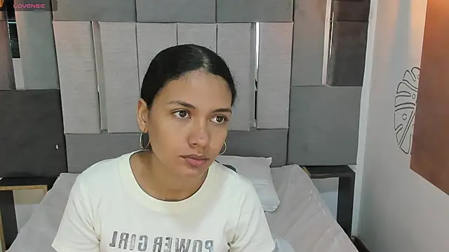 VictoriaDuart online show from 02-08-26, 07:55