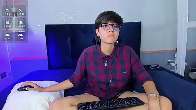 Tsuki Maru online show from 10-09-25, 08:31