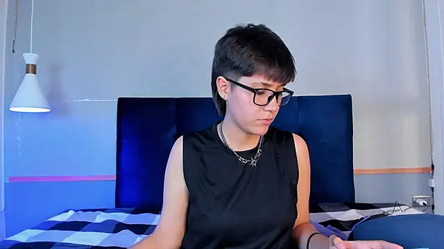 Tsuki Maru online show from 11-20-25, 08:31