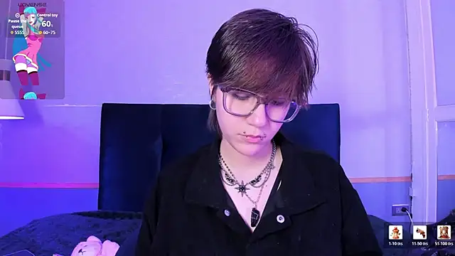 Tsuki Maru online show from 02-25-26, 10:20