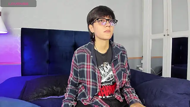 Tsuki Maru online show from 10-02-25, 07:39