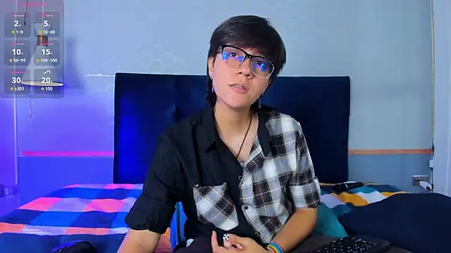 Tsuki Maru online show from 10-10-25, 08:09