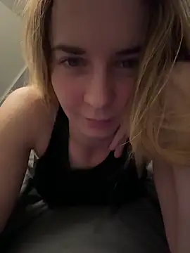 ellieen online show from 11-15-25, 11:31