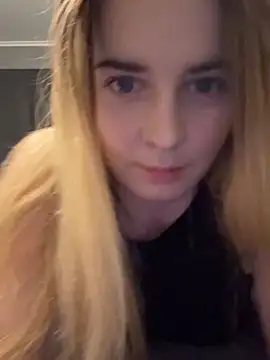 ellieen online show from 11-09-25, 10:03