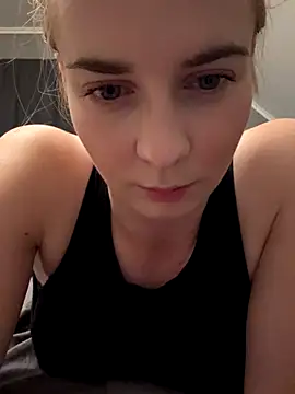 ellieen online show from 10-26-25, 09:37