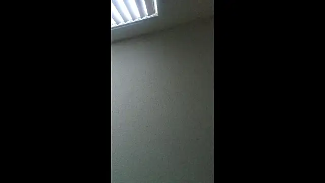 sthuart22 online show from 10-08-25, 10:54