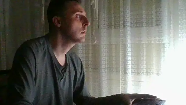 dani878879 online show from 10-31-25, 08:00