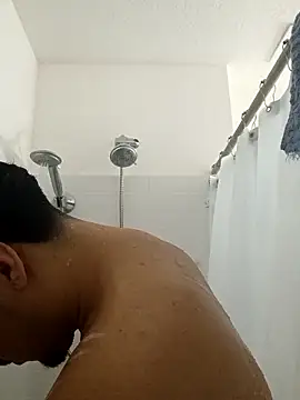 Jadriel23 online show from 10-08-25, 03:41