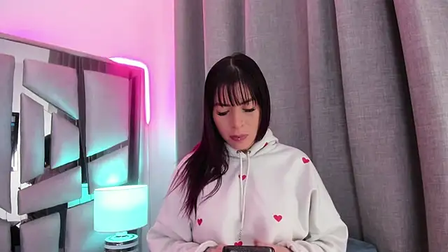  valeria saenz  online show from 06-15-26, 03:07