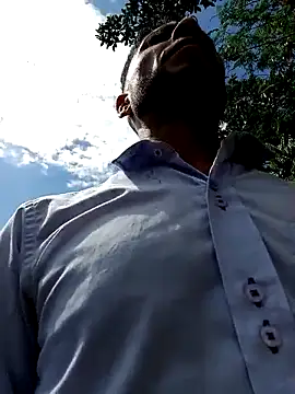 Snapshot of AlphaAlterX chatting on 09-10-25, 07:13 AlphaAlterX online show from 09-10-25, 07:13