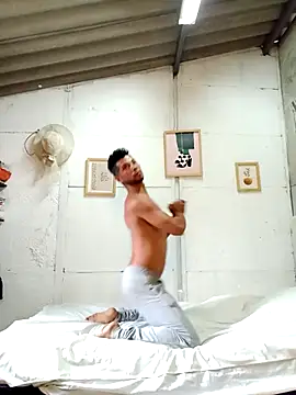 Snapshot of AlphaAlterX chatting on 10-01-25, 11:36 AlphaAlterX online show from 10-01-25, 11:36