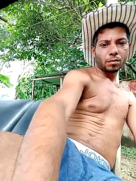 Snapshot of AlphaAlterX chatting on 11-29-25, 02:39 AlphaAlterX online show from 11-29-25, 02:39