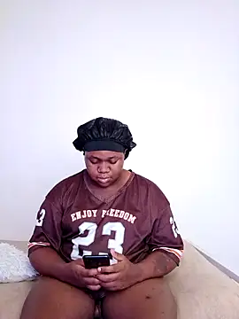 Gyminae online show from 11-15-25, 02:43