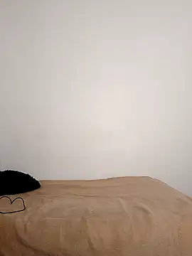 Gyminae online show from 10-27-25, 08:26